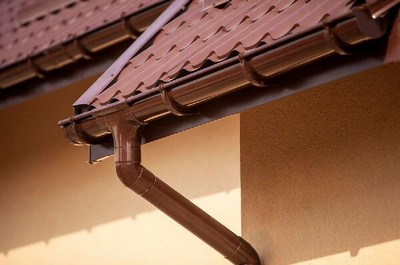 Пластик (ПВХ) отлив для крыши